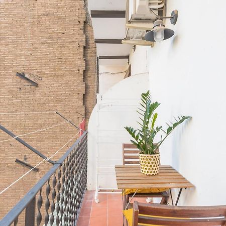 Spacious 3 Bed Apt In The Heart Of Sant Antoni Barcelone Extérieur photo