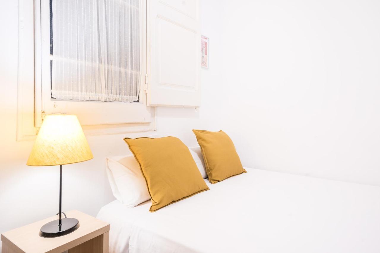 Spacious 3 Bed Apt In The Heart Of Sant Antoni Barcelone Extérieur photo