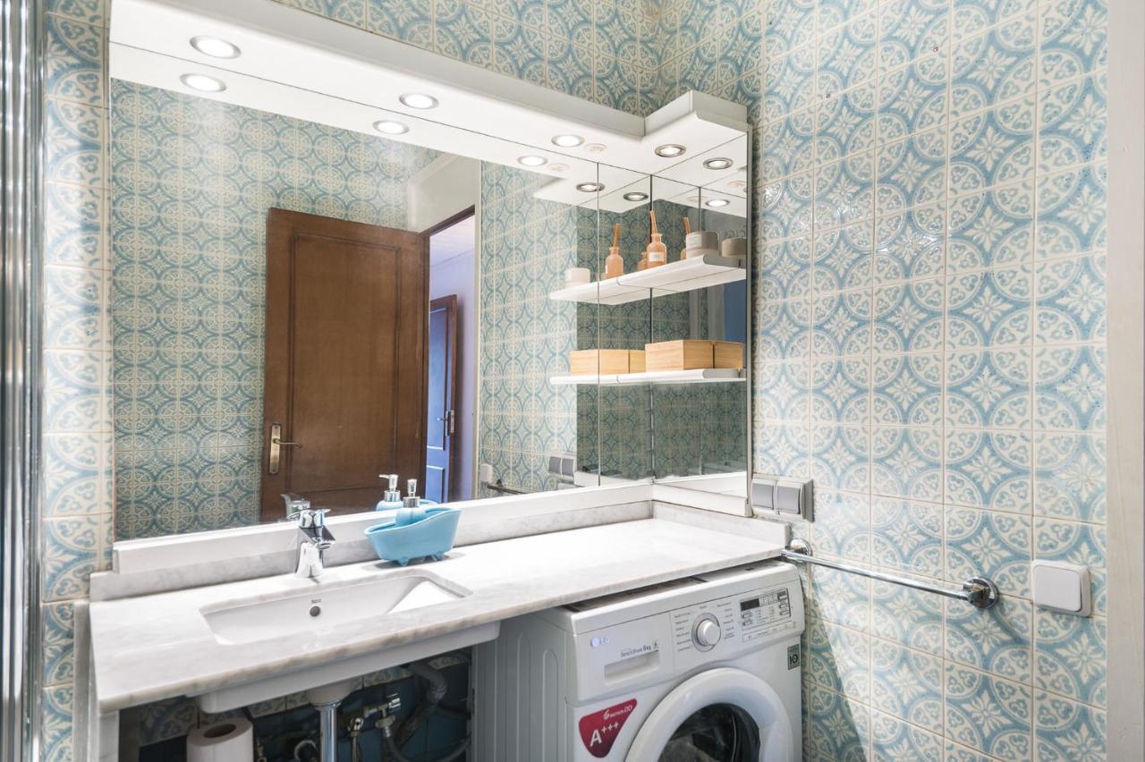 Spacious 3 Bed Apt In The Heart Of Sant Antoni Barcelone Extérieur photo